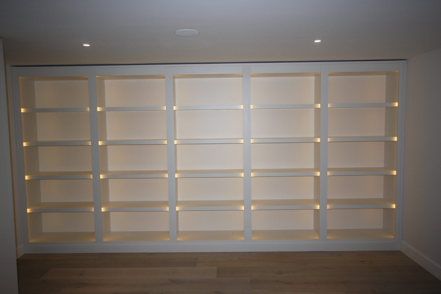 Fixed Shelf Bookcase with 50mm Thick Shelves