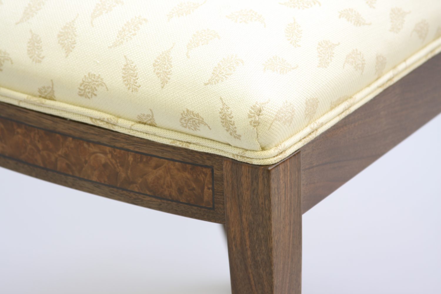 Matching detail on front rail with Traditional sprung upholstry 
