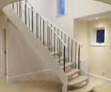 Handrail Curves on Both Sides of Staircase
