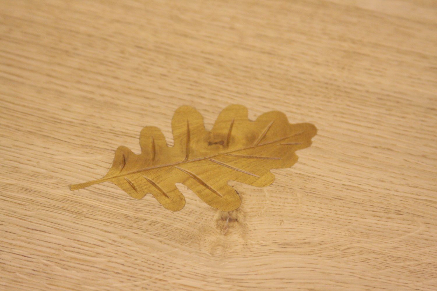 Laburnham Inlaid Oak Leaf